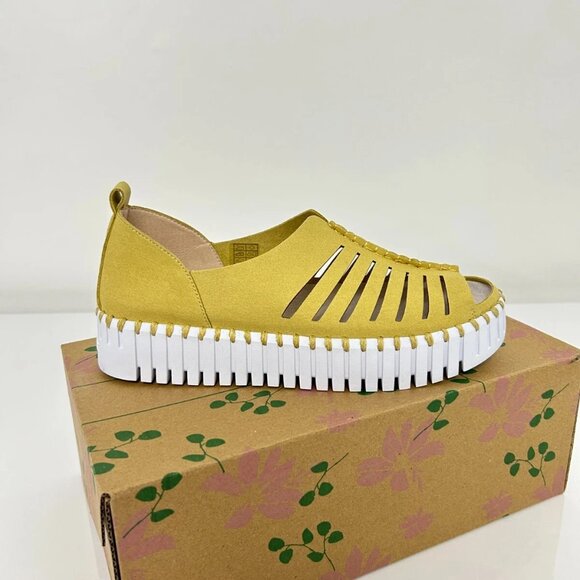 Ilse Jacobsen Shoes - Ilse Jacobsen Tulip platform sandal 9376 Citronella - NEW IN BOX!